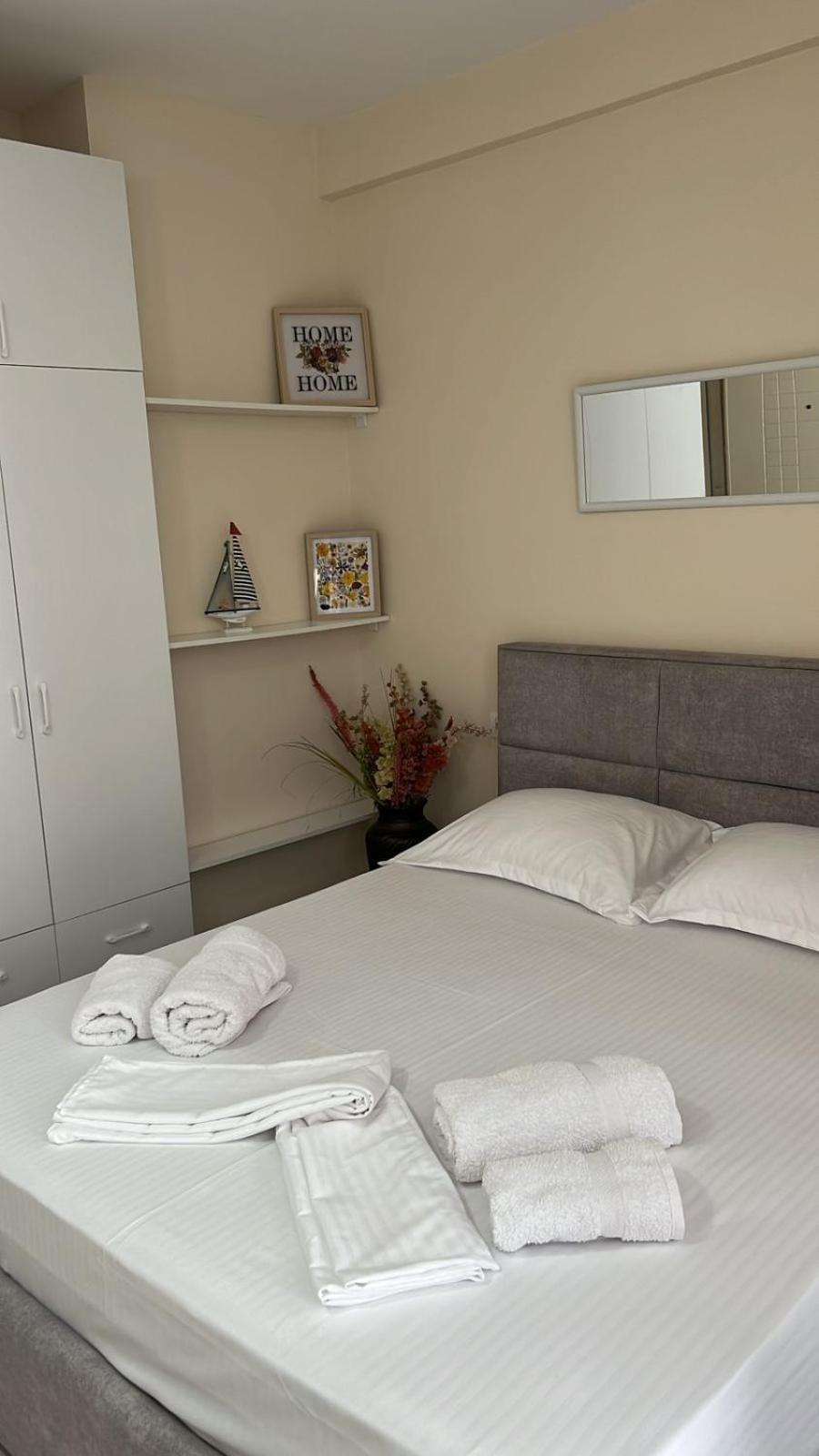 Urban Retreat Apartments Tirana Exteriör bild